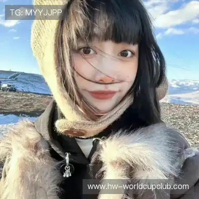 劳麟非